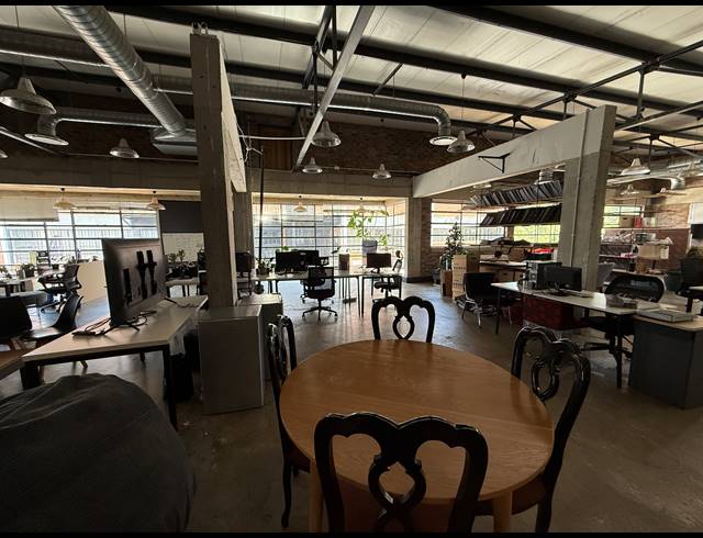 531M² OFFICE TO LET IN MILPARK